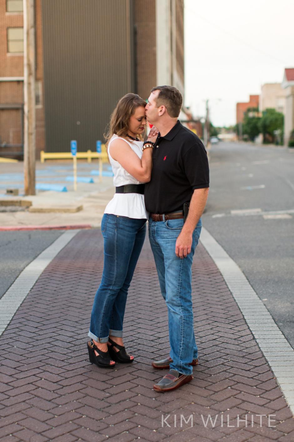 downtown-monroe-engagement-session