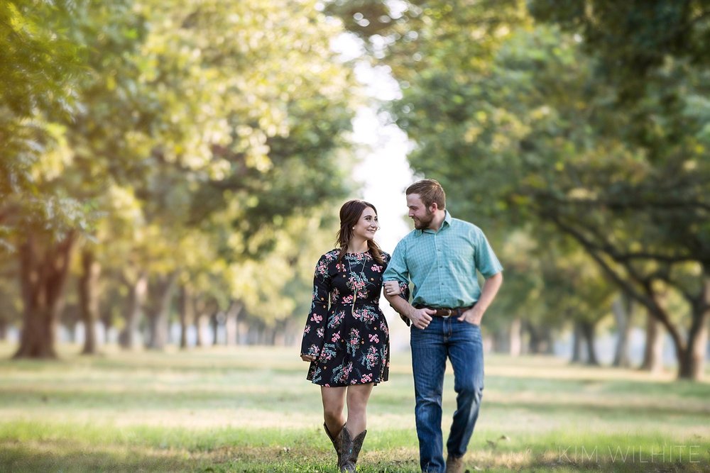 pecan-orchard-engagement-pictures-105.jpg